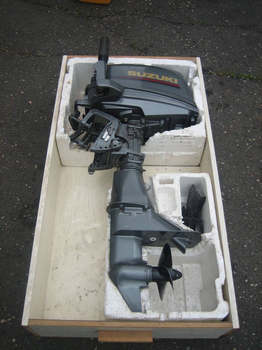 定番，人気 SUZUKI スズキ 小型船舶用船外機 DT5 0501S 5馬力(10馬力未満)｜売買されたオークション情報、yahooの商品情報をアーカイブ公開 - オークファン 10馬力未満