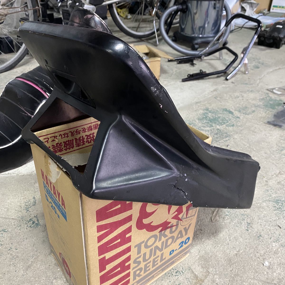 cbr400f テールカウル beet？