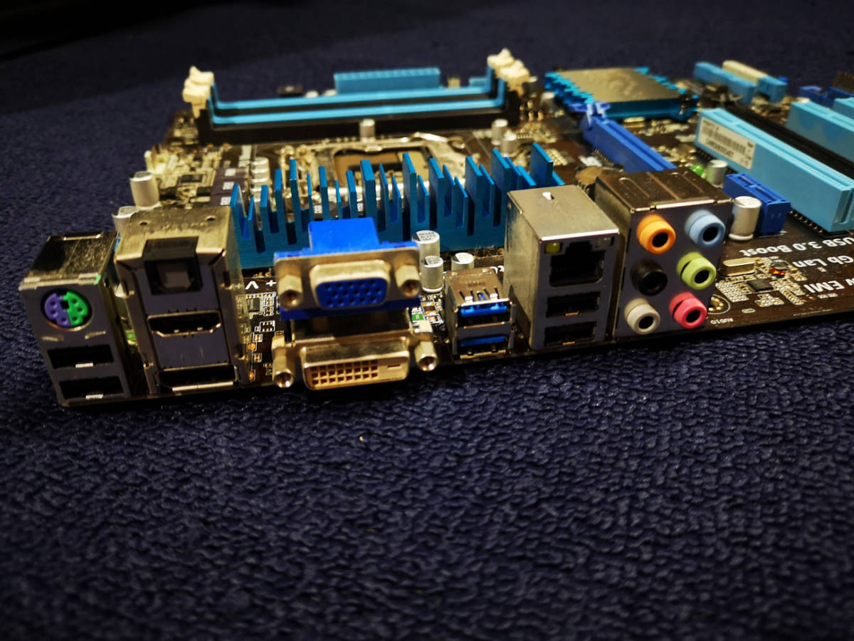 ★ASUS★P8H77-V /LGA1155 /動作確認済み　★_2