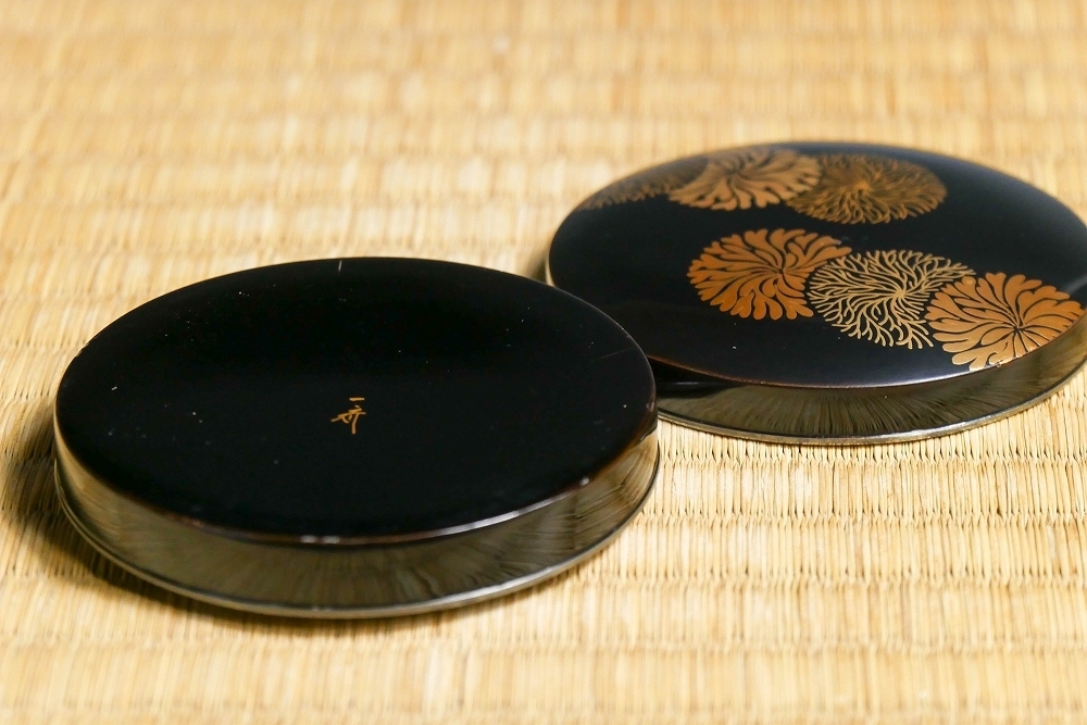 幸 茶道具祭】『西條一斎』造 海松 蒔絵 香合 共箱◇当店保証 茶道具
