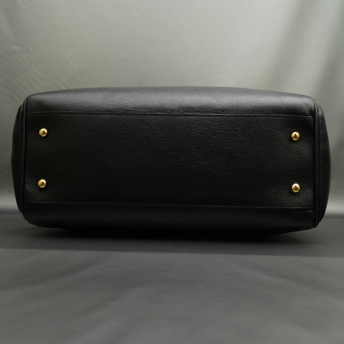 【美品】ロエベ ヘリテージ 2way ビジネスバッグ レザー A4可 ブラック 楽天市場】ロエベ LOEWE 2way ブリーフケース ビジネスバッグ