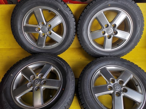  DUNLOP 195/65R15 4本セット スタットレスタイヤ 室内保管 2018年 NO0182 トヨタ純正アルミ(スタッドレスタイヤ)｜売買されたオークション情報、yahooの商品情報をアーカイブ公開 - オークファン 5穴