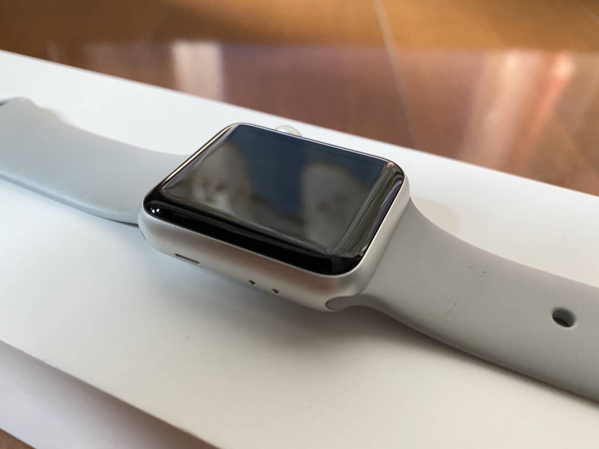 正規品，本物保証 Apple Watch Series3 Silver Aluminum 38mm Sport Band Fog(スマートウォッチ本体)｜売買されたオークション情報、yahooの商品情報をアーカイブ公開 - オークファン スマートウォッチ本体