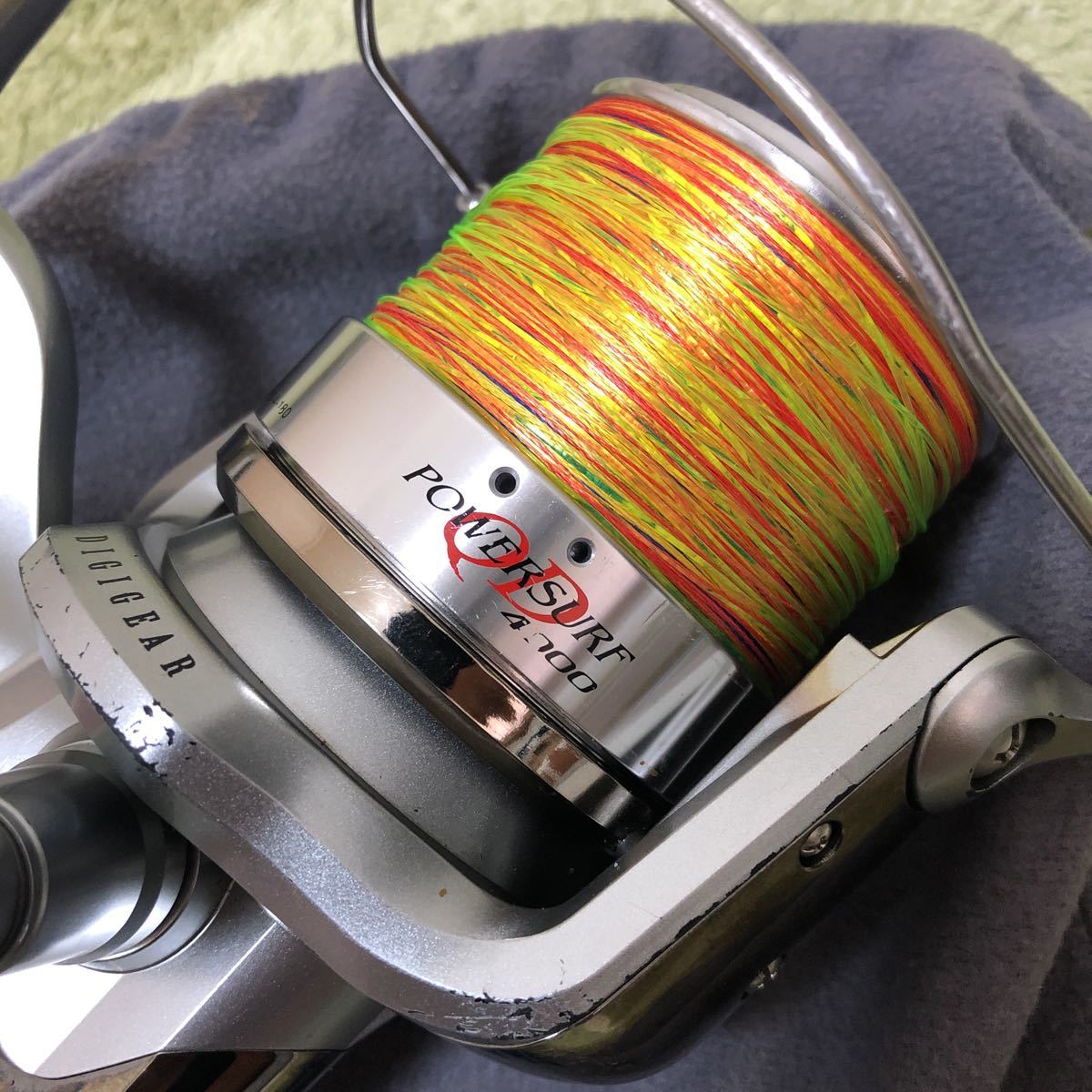 フィッシング 遠投用 ダイワ パワーサーフQD 4000 未使用替スプール付き