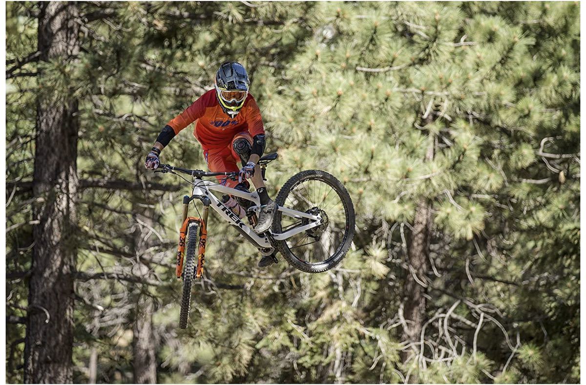 : G-Form ニーパッド G-FORM PRO-X3 Knee ジーフォーム | ユース ニーパッドの通販 pro−x g－form プロテクター Pads PRO-X2 ひざ