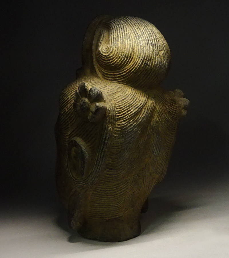 緑屋i□ 石彫 観音菩薩仏頭 石仏 i9/1124-3/22-4#100