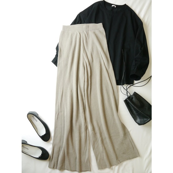 ジーナシス Jeanasis きずいたら選んじゃう すとんと リラックス ニット ワイドパンツ パンツ 売買されたオークション情報 Yahooの商品情報をアーカイブ公開 オークファン Aucfan Com