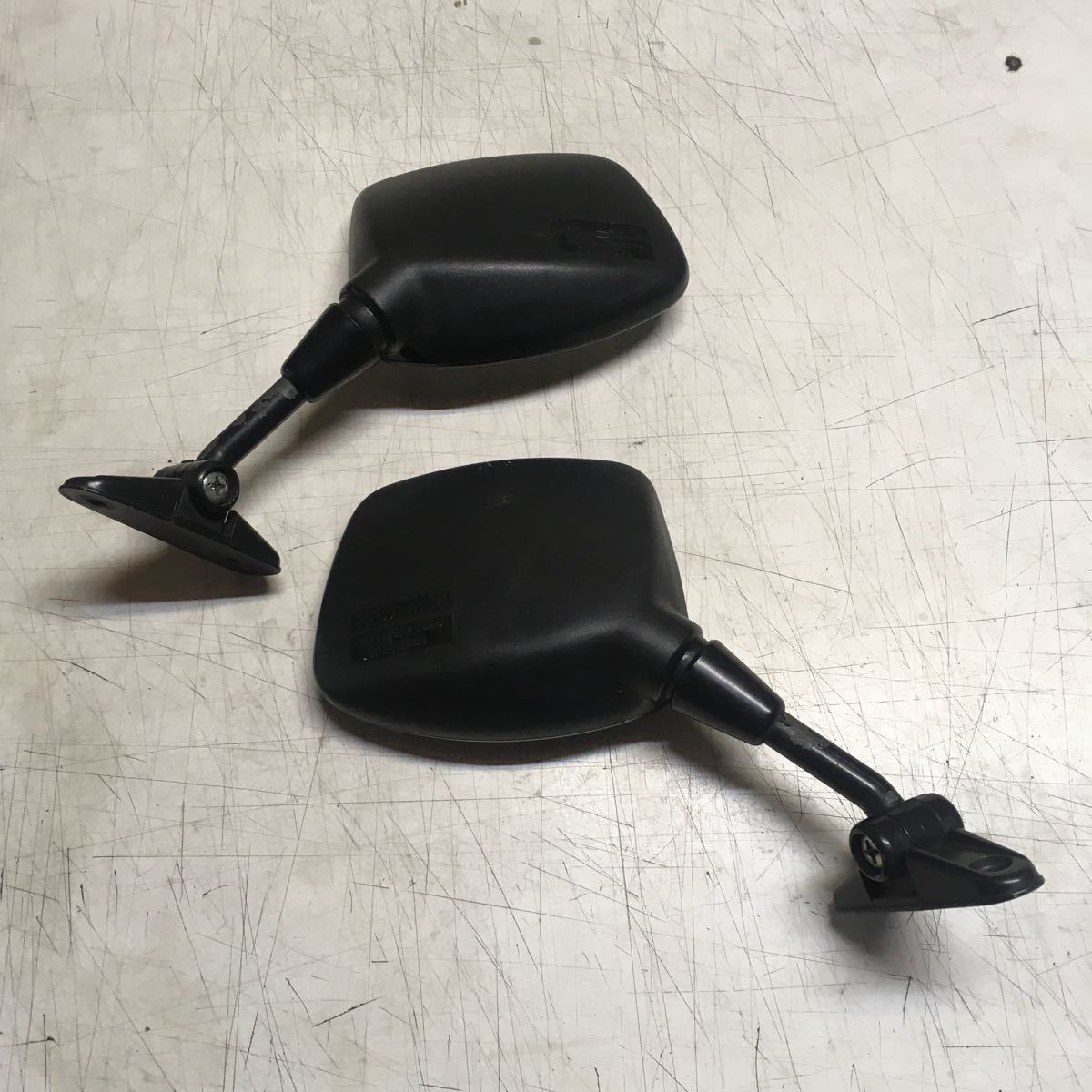 カワサキ（Kawasaki） GPZ900R ミラー 左 8312 純正 中古 バイク 部品