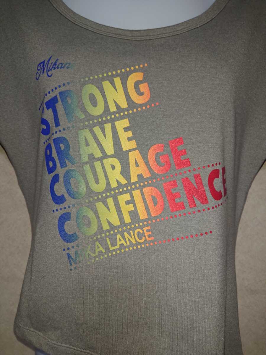 ★美品ミカノmikanoTシャツ（グレー/レインボーロコ）ヨガ　ピラティス　ダンス　エアロビクス　フィットネス　ヨガウェア　アシメ　個性的_2