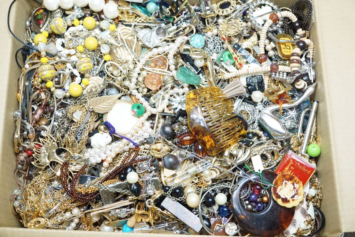 36) 総重量13kg アクセサリー 大量 セット メッキ ネックレス ブローチ