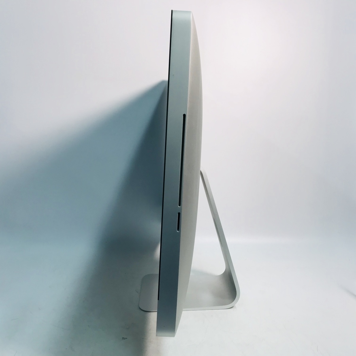 【ジャンク】Apple iMac 27インチ Mid 2010 ジャンク iMac 27インチ（Mid 2010） Core i5 2.8GHz/4GB MC511J/A