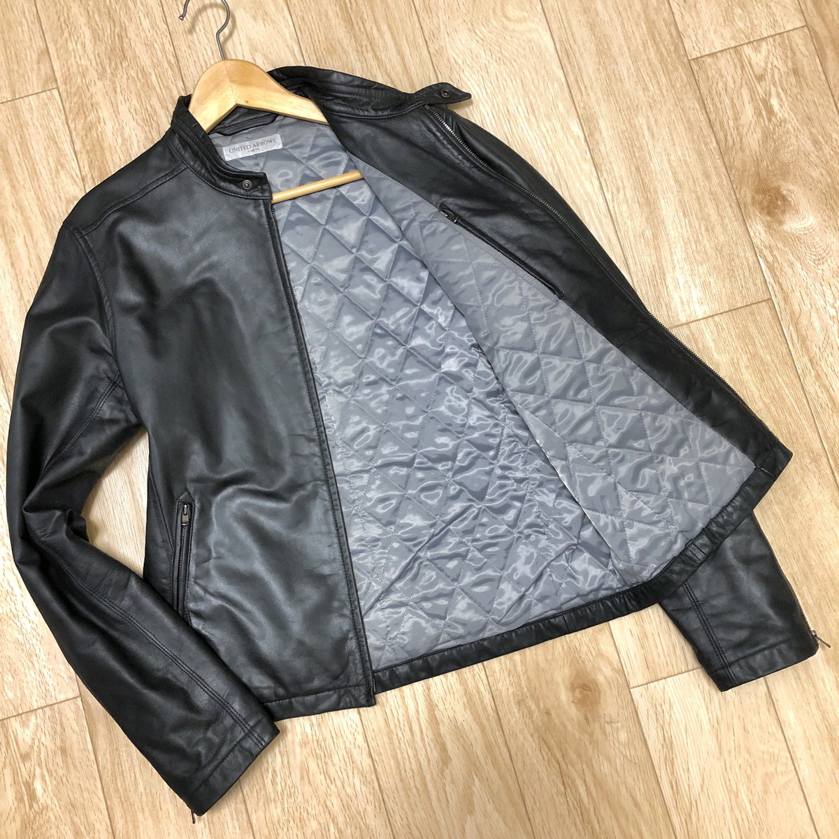 セール，2026 UNITED ARROWS TOKYO/アローズ 秋の王道コーデ 本革シープスキンレザー 羊革 シングル ライダース ジャケット ブラック M 秋冬(Mサイズ)｜売買されたオークション情報、yahooの商品情報をアーカイ ジャンパー、ブルゾン一般