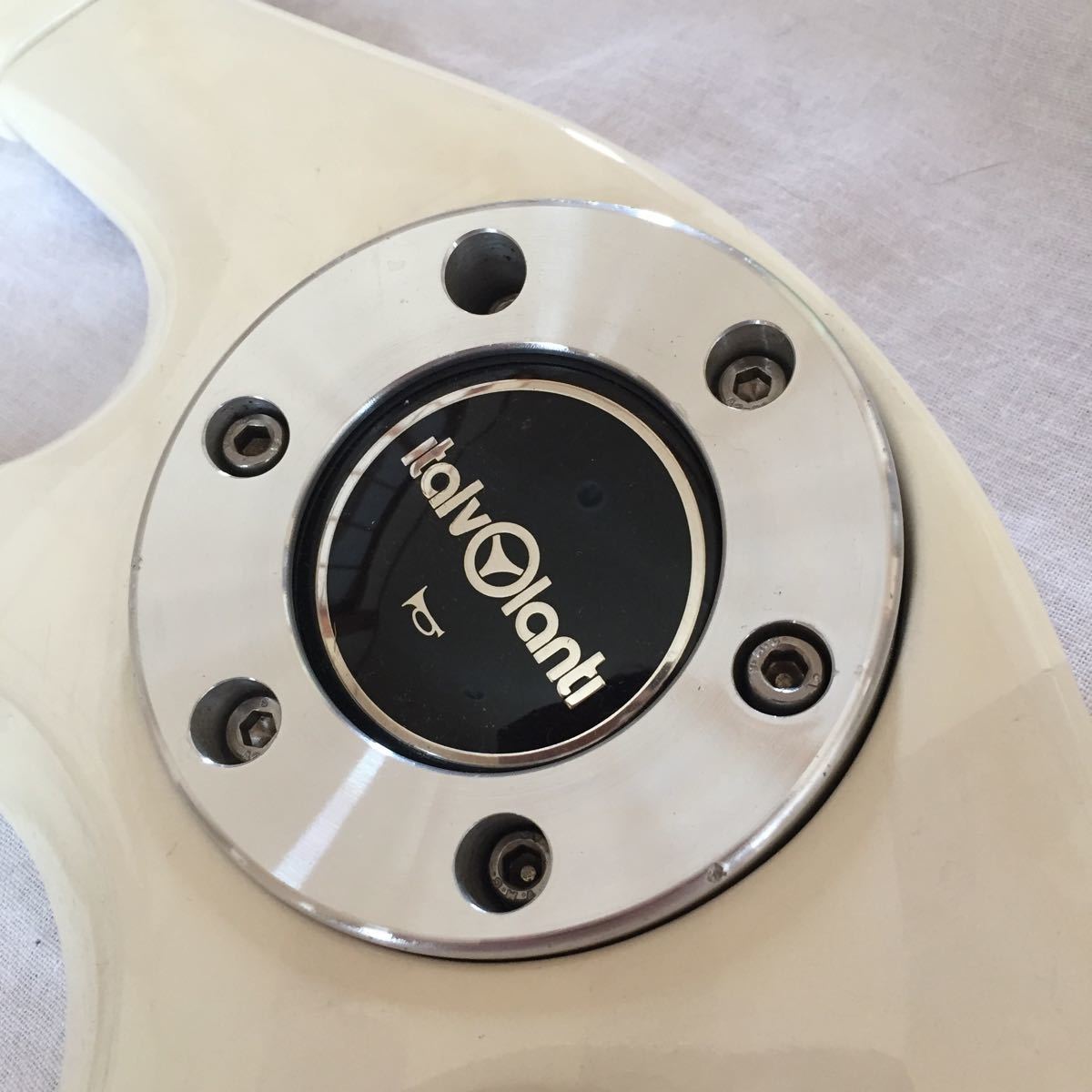 italvolanti イタルボランテ ステアリング ハンドル ホーンボタン付き 