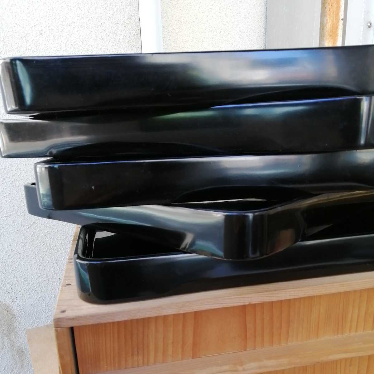 漆塗り黒膳5枚と木製収納箱（イ) お膳 お盆 漆器 黒漆 木製 木箱 5枚 お膳 木製 漆塗り