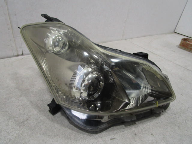 トヨタ ブレイド AZE156H 前期 純正 トヨタ ブレイド AZE156H 純正 HID