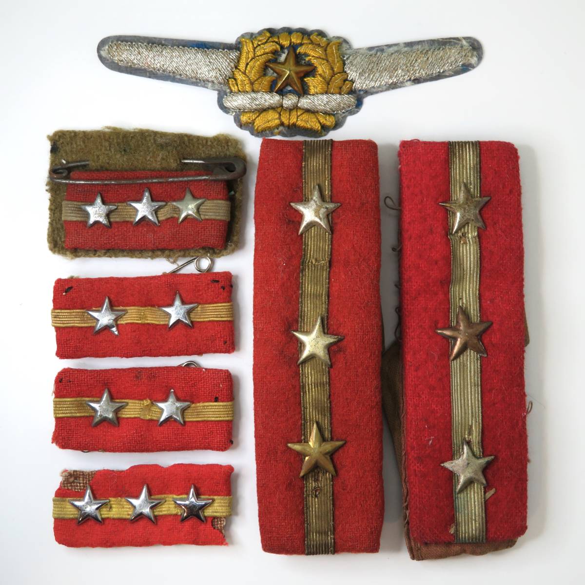 陸軍 曹長 軍曹 階級章など 旧日本陸軍階級章(肩章、襟章)軍曹 5組