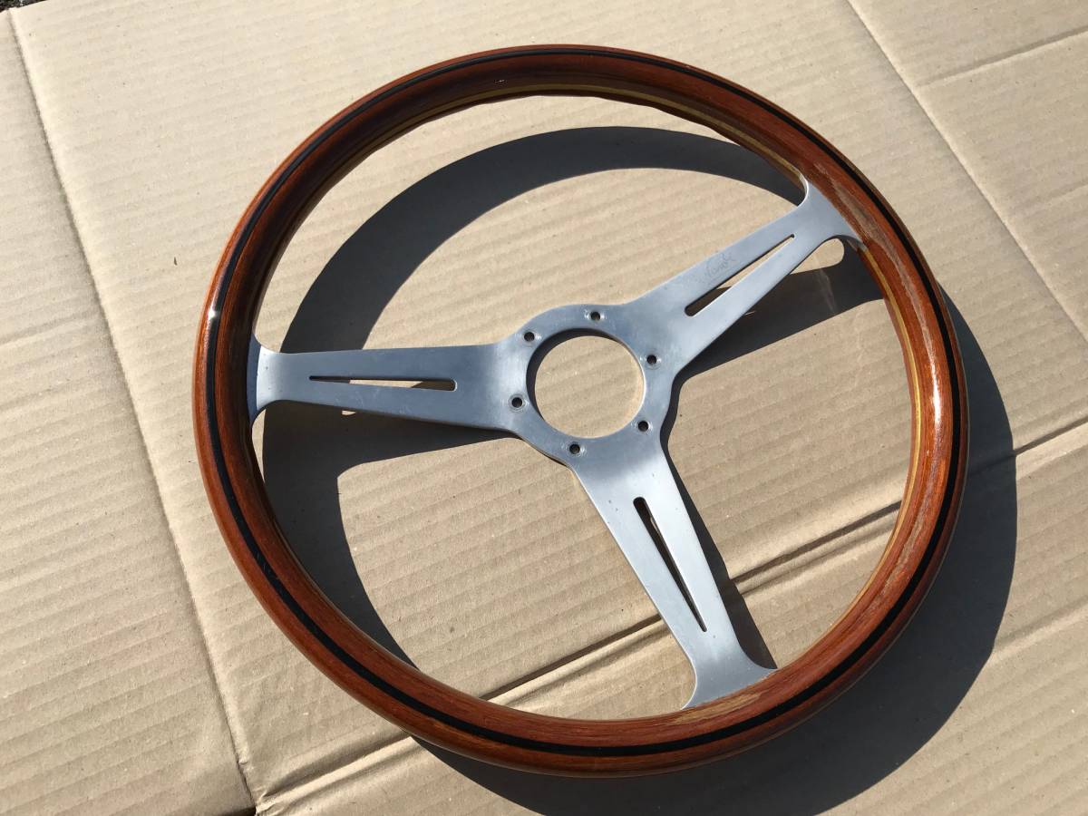 ナルディ36Φウッドステアリング ３点セット（中古品）送料込です。 ナルディ 中古品 ウッドステアリング ハンドル ウッド クラシック 旧車