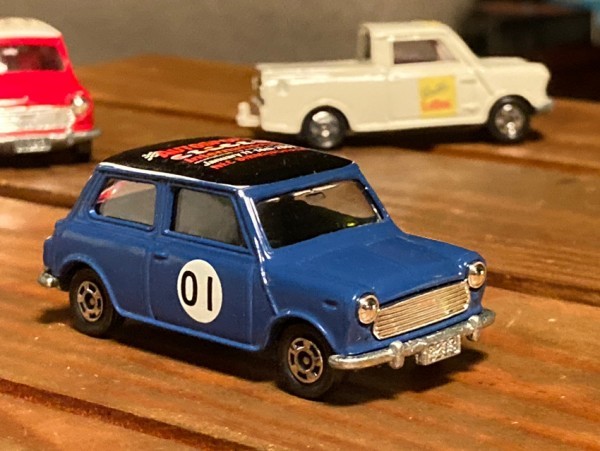 - ミニクーパー Yahoo!オークション | TR01 MINI GT Mini ダイキャストカー エグゾト Reveal! 0 Exclusive Store TRAFFIC 1:64!