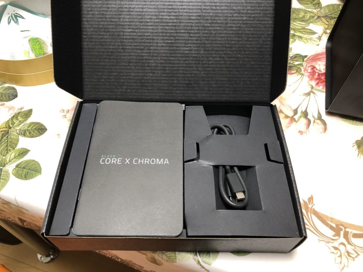 Razer Core X Chroma 外付けGPU (e-gpu) 送料無理 超美品 Razer 【公式