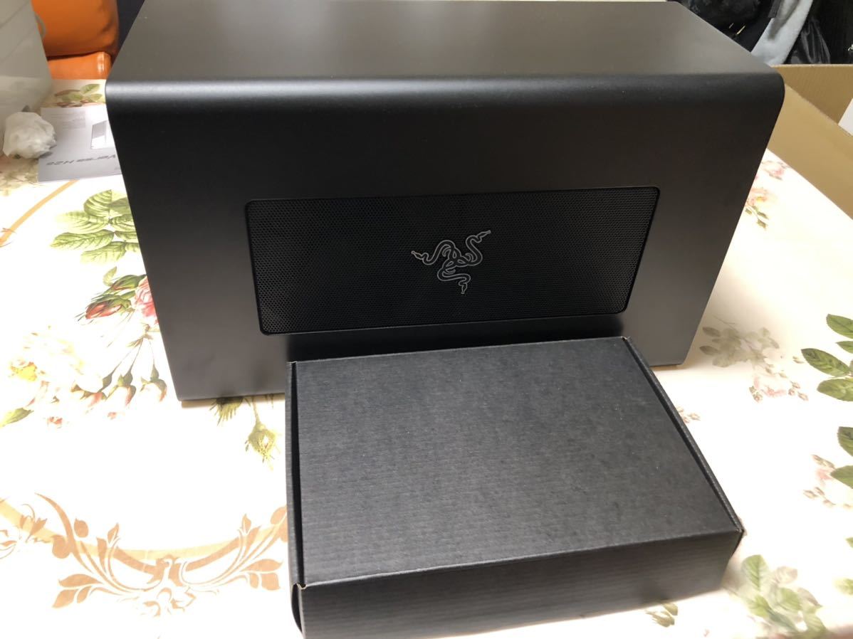 Razer Core X Chroma 外付けGPU (e-gpu) 送料無理 超美品 Razer 【公式
