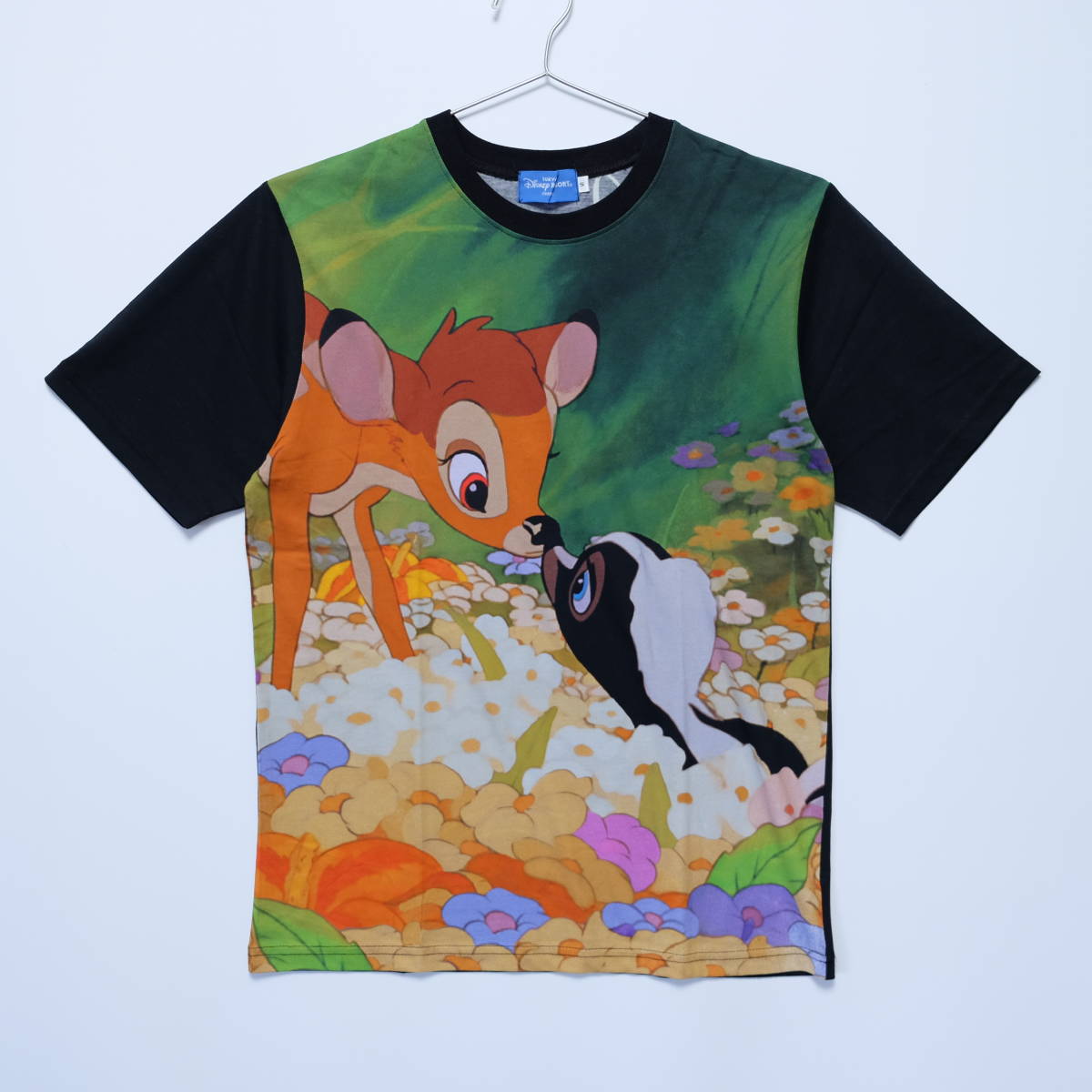東京ディズニーリゾート Tokyo Disney Resort バンビtシャツ バンビ とんすけ ミス バニー 全面プリント ブラック Sサイズ ディズニー 売買されたオークション情報 Yahooの商品情報をアーカイブ公開 オークファン Aucfan Com
