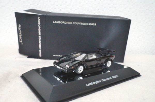 オートアート シグネチャー ランボルギーニ カウンタック 5000S 1/43 ミニカー 開閉