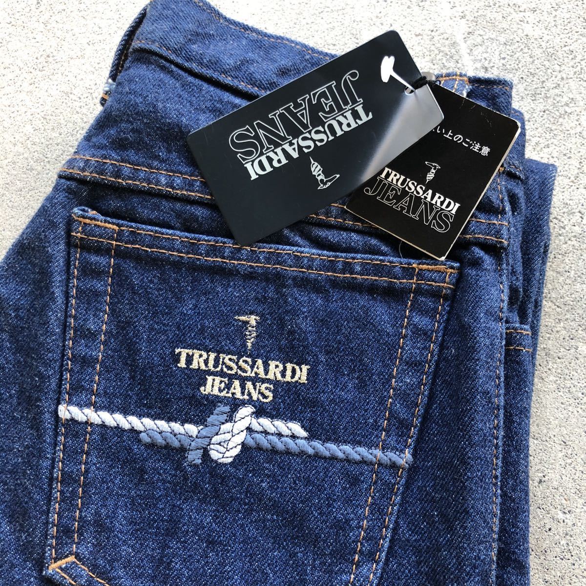 限定【80s-90s】TRUSSARDI デニム　トレンチコート　ロゴ刺繍　希少 80s-90s】TRUSSARDI デニム トレンチコート ロゴ刺繍 希少 TRUSSARDI