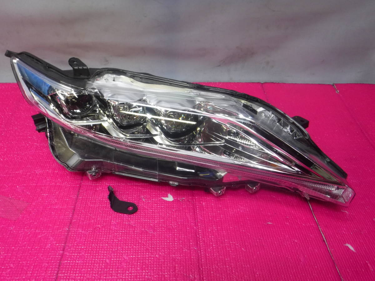 ハリアー トヨタ ZSU60W 0 右ヘッドランプユニット 右ヘッドライト