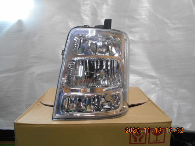 エブリイワゴン DA64W 左ヘッドライトユニットHID