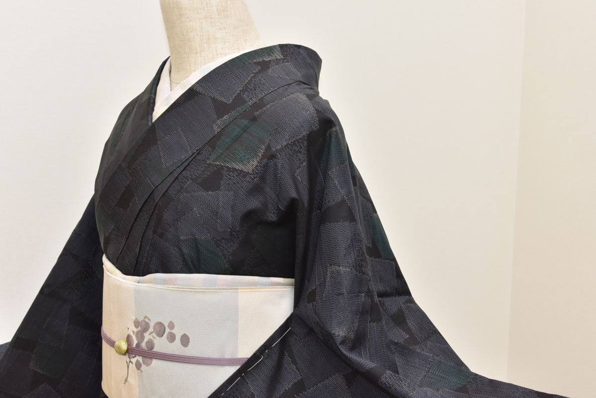ちどりや】1円～ 美品 正絹 大島紬 横双絣 袷 広衿 身丈167cm/裄