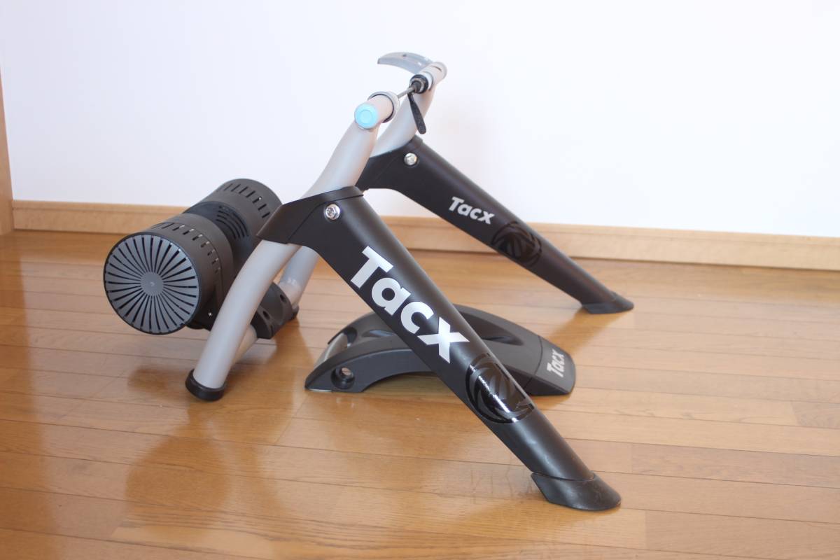 Tacx Bushido Trainer Smart Zwift Turbo タックス Budget ローラー台