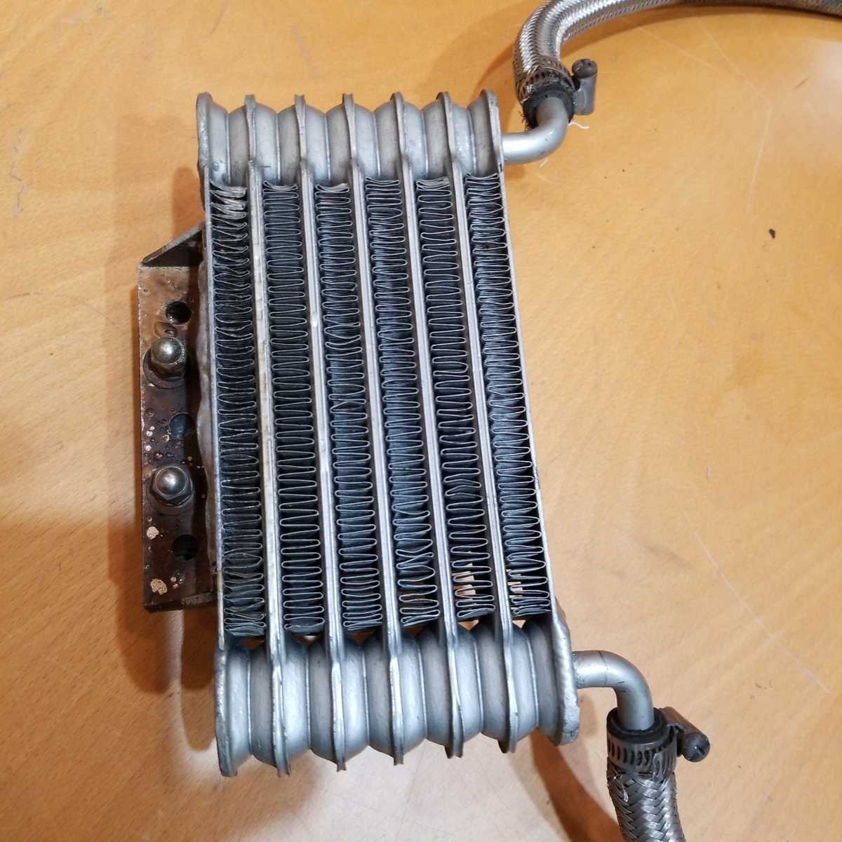 オイルクーラーZ1 Z2 純正タイプ 汎用 KZ1000物 カワサキ ホース オイルクーラーZ1 Z2 純正タイプ 汎用 KZ1000物 カワサキ ホース