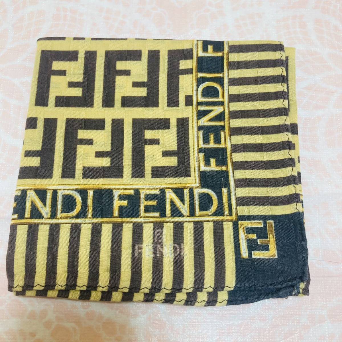 FENDI フェンディ ハンカチ レア新品⁄FENDI⁄大判ハンカチ⁄正規品