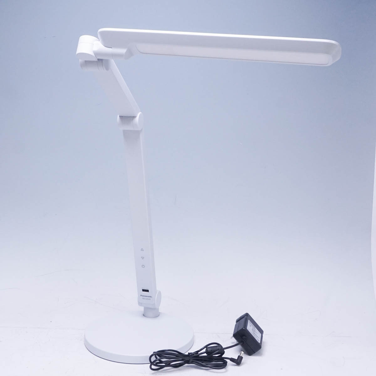Panasonic LEDデスクスタンド SQ-LD525 卓上スタンドライト LEDデスク