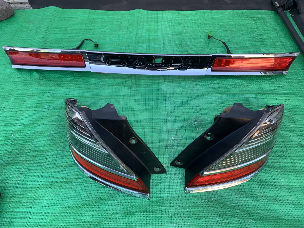 ホンダ オデッセイ RB1 純正 テールランプ LED STANLEY P6572
