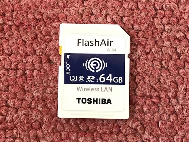  東芝 FlashAir 64GB SD-UWA064G W-04 第4世代 TOSHIBA(32GB)｜売買されたオークション情報、yahooの商品情報をアーカイブ公開 - オークファン SDHCメモリーカード