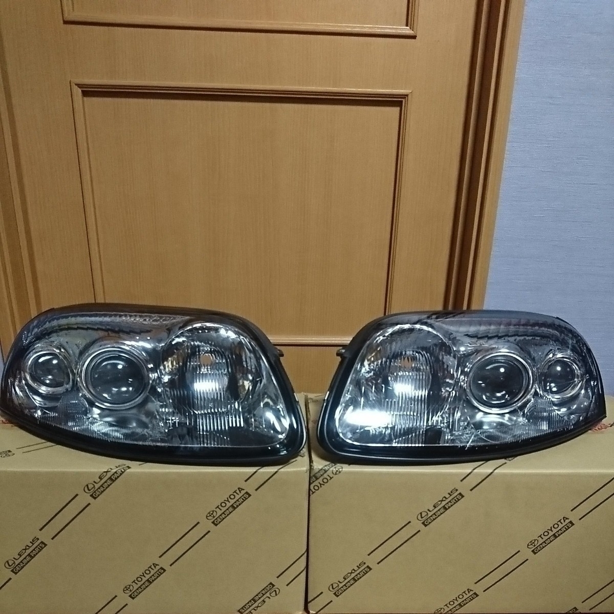 トヨタ プレミオ 260系 前期 純正左ヘッドライト HID KOITO 20-445