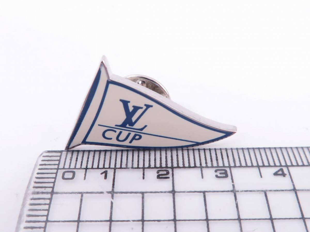 未使用 ルイ ヴィトン LOUIS VUITTON CUP 白 ピンバッジ/ピンズ