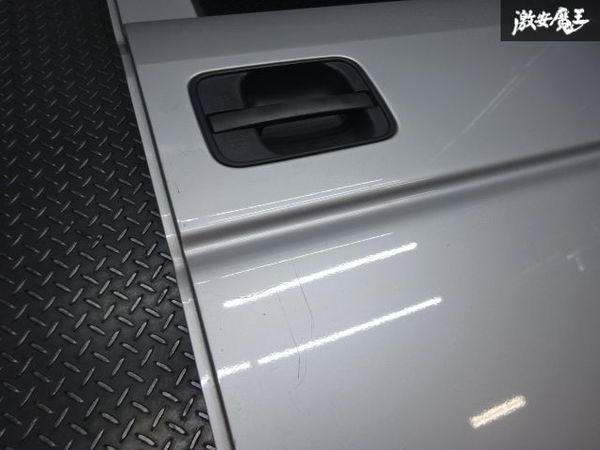 スズキ 純正 DA64V エブリィ 左 助手席側 スライド ドア 外装 パネル Z2S シルキーシルバーM バイザー トリム ガラス 棚2F-N 2026年最新Yahoo!オークション 左スライドドア スズキ 左スライドドアAssy エブリイDA64V左スライドドアAssy 左スライド