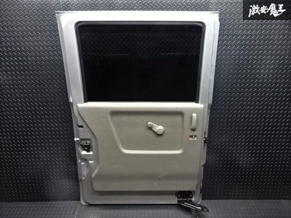 スズキ 純正 DA64V エブリィ 左 助手席側 スライド ドア 外装 パネル Z2S シルキーシルバーM バイザー トリム ガラス 棚2F-N 2026年最新Yahoo!オークション 左スライドドア スズキ 左スライドドアAssy エブリイDA64V左スライドドアAssy 左スライド