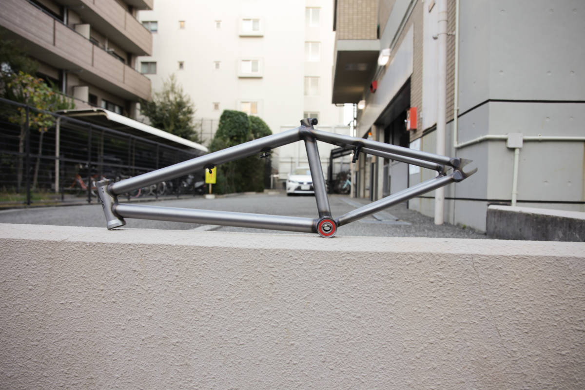  BMX フレーム DURCUS ONE RAW FRAME TT20.3(フレーム)｜売買されたオークション情報、yahooの商品情報をアーカイブ公開 - オークファン その他