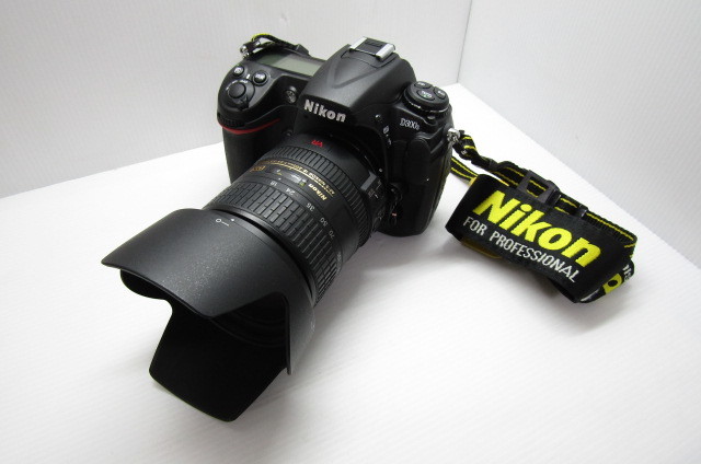 (B-1)　Nikon ニコン D300S ＋ AF-S NIKKOR DX 18-200mm F3.5-5.6 G ED VR 