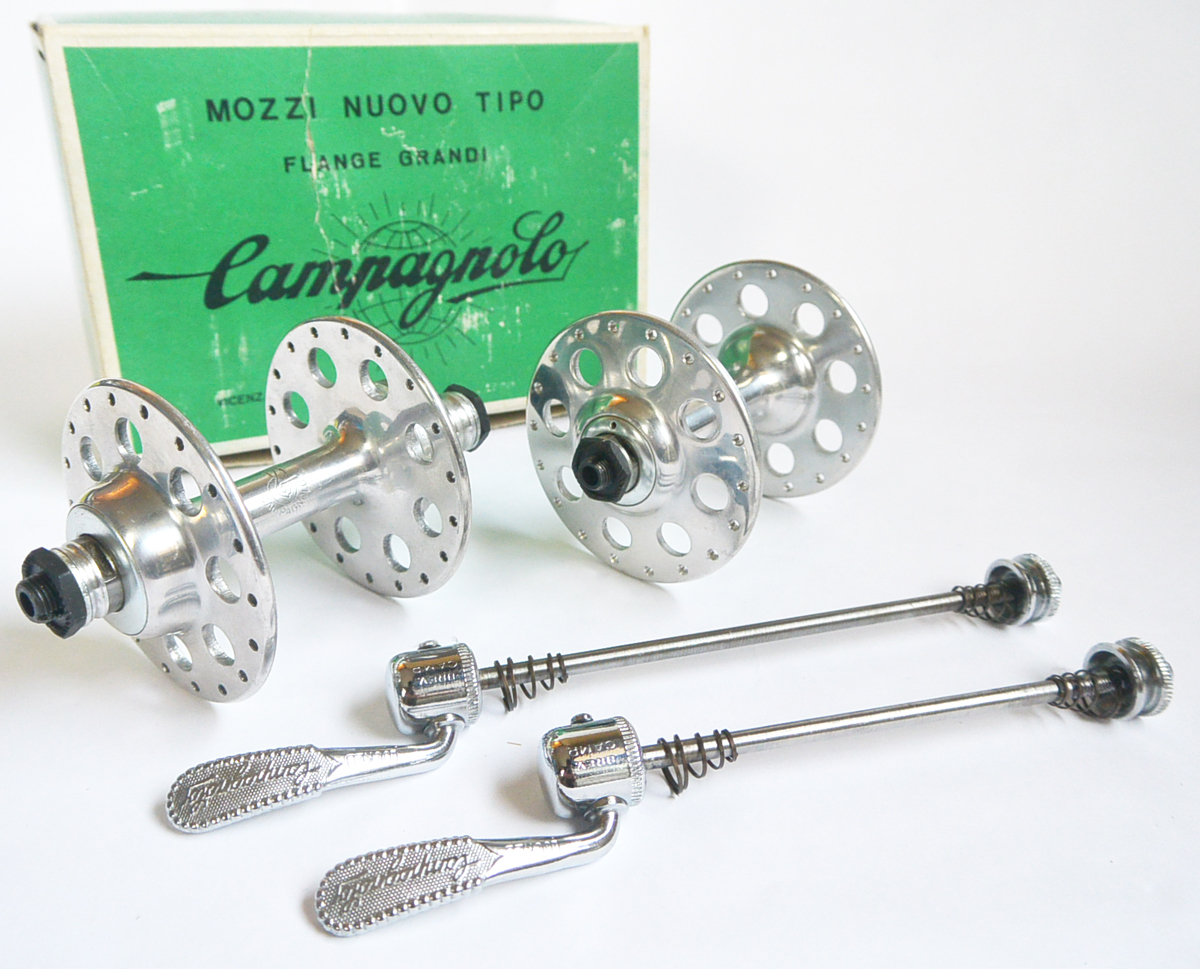 Campagnolo 地球ロゴ ラージフランジ フロントハブ 36H