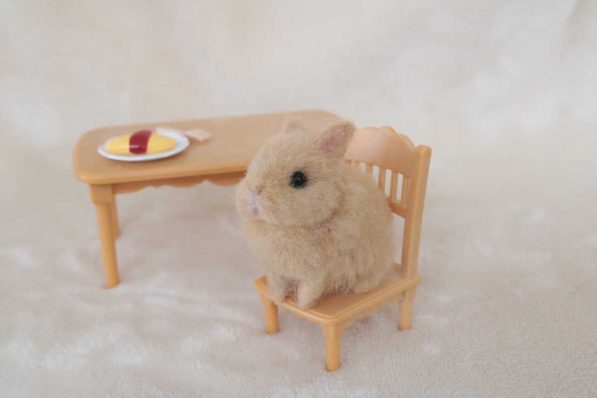羊毛フェルト ミニチュア うさぎ ハンドメイド ネザーランドドワーフ ブライス_1