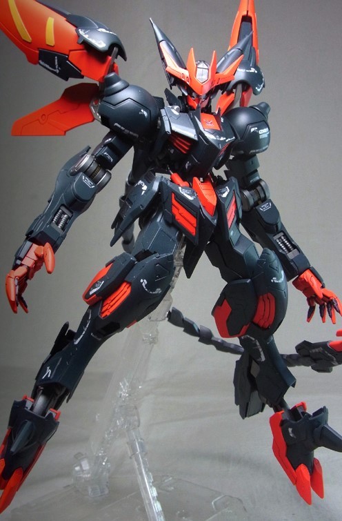 1/100 マスターガンダム バルバトス ミキシング 改修塗装済み完成品の