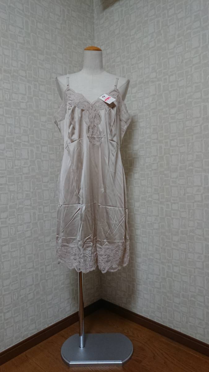 レディース 女性用 スリップ インナーウエア 下着 セシール 100 95 大きいサイズ バスト100cm ベージュ Xlサイズ以上 売買されたオークション情報 Yahooの商品情報をアーカイブ公開 オークファン Aucfan Com