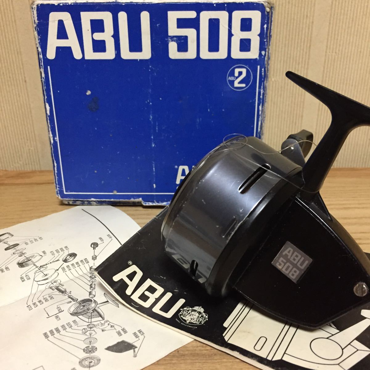 美品 ABU 508 （506の大型507の右ハンドル）クローズドフェイスリール 