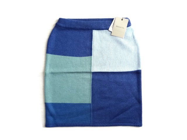 驚きの破格値，新品 定価4935円 ダズリン DazzliN ニット タイト ミニ スカート F マークスタイラー 青 切り替え(ダズリン)｜売買されたオークション情報、yahooの商品情報をアーカイブ公開 - オークファン ダズリン