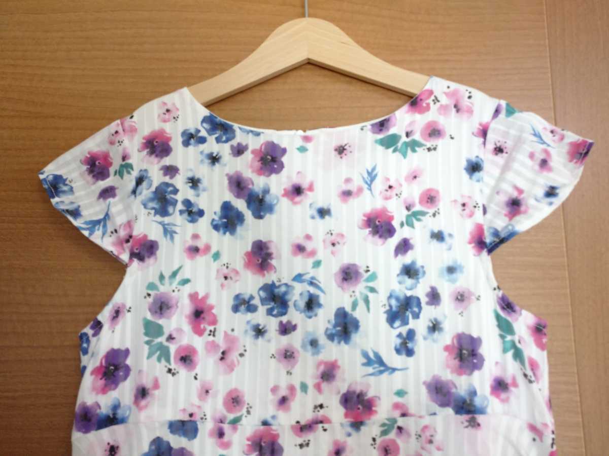 Bebe べべ 花柄ワンピース 150 140 半袖 綿100 ワンピース ミニ 売買されたオークション情報 Yahooの商品情報をアーカイブ公開 オークファン Aucfan Com