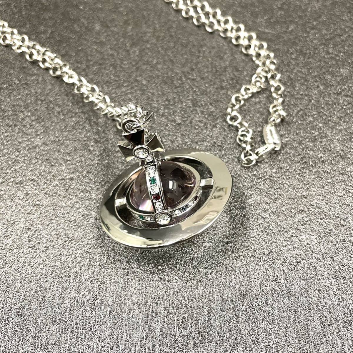 Vivienne Westwood ヴィヴィアンウエストウッド オーブネックレス 